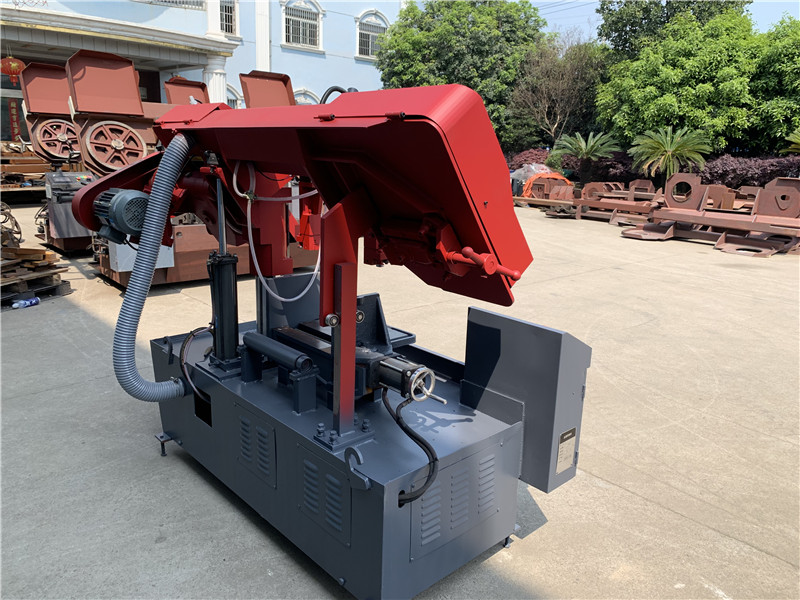 數控鋸床與傳統鋸床相比有哪些不一樣的地方？